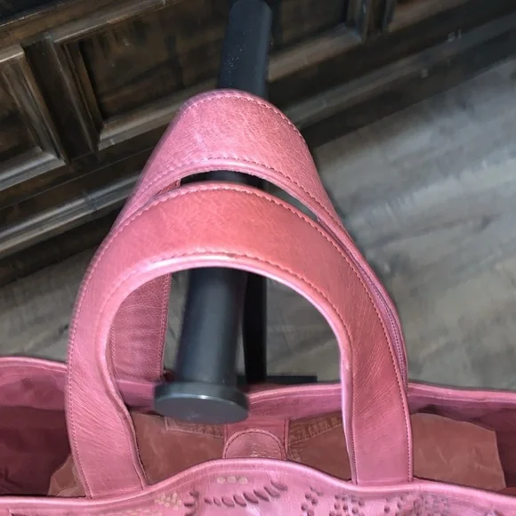 FRYE “VIVIAN” BURGUNDY LEATHER FRINGE BOHO PURSE - Picture 3 of 11